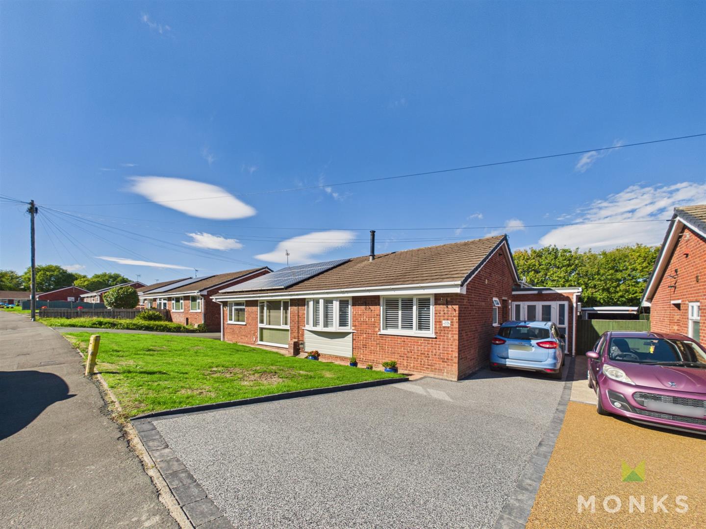 23 Meadow Rise, Oswestry, SY11 2EE For Sale